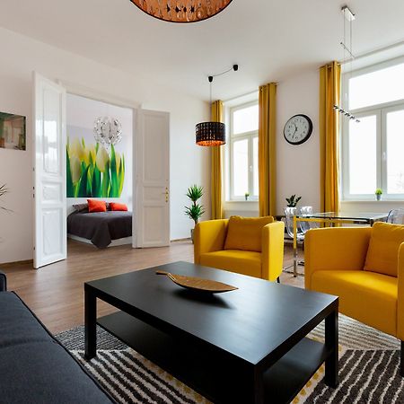 Bpm-Kate'S Central Home In Budapest Esterno foto